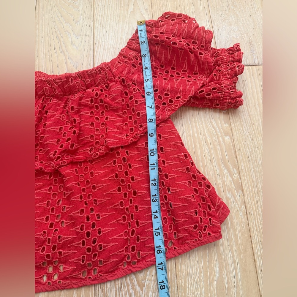 Free People Red off‎ shoulder ruffle eyelet top size S boho indie cowgirl - Picture 3 of 8
